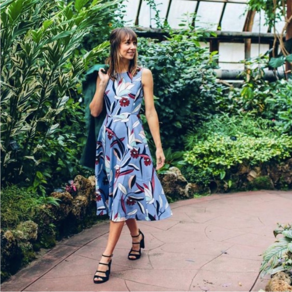 Ann Taylor Midi dress size 8